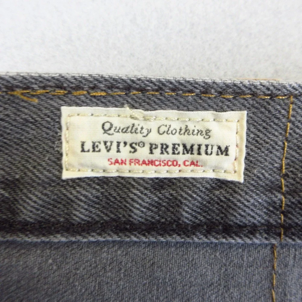 Levis Premium 501 Jeans Mens 34x32 (34x31) Gray Button Fly 100% Cotton EUC